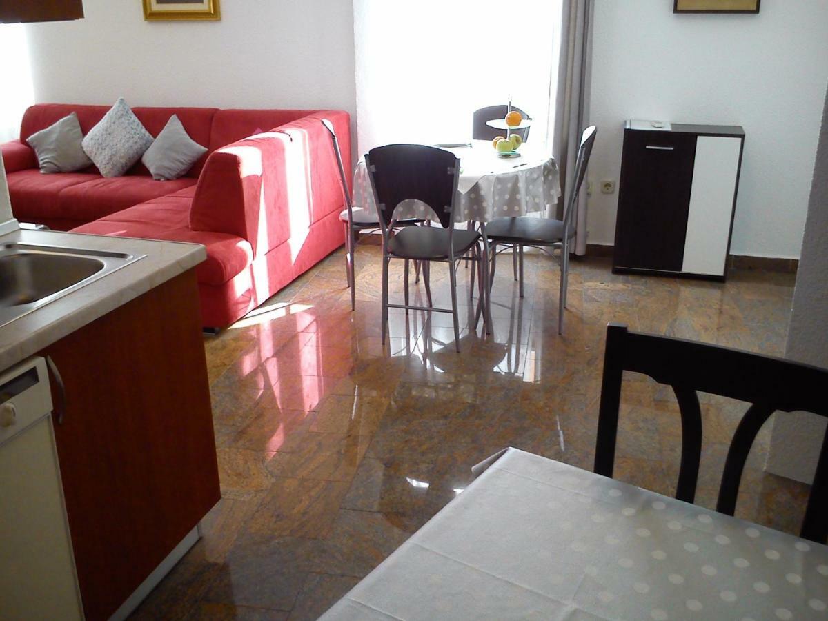 Apartment Oaza Rovinj Exterior photo